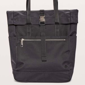 Lululemon One Trek Mind Tote (perfect condition)